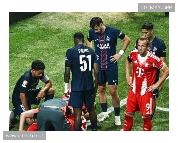 拜仁中场拦截失效，防线脱节问题已对防守稳定性造成影响