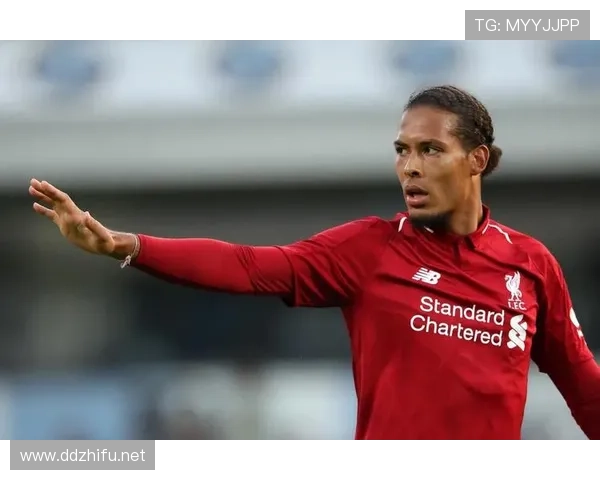 范戴克：欧足联年度最佳球员中卫代表