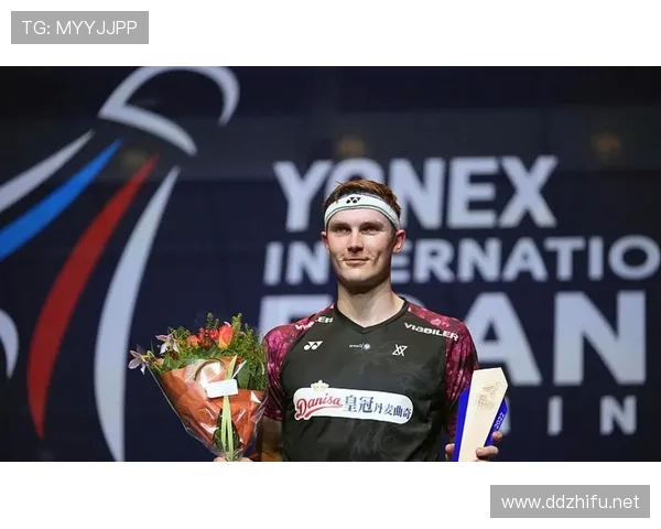 安赛龙训练间全是高档补给，隔壁队友羡慕得直流口水