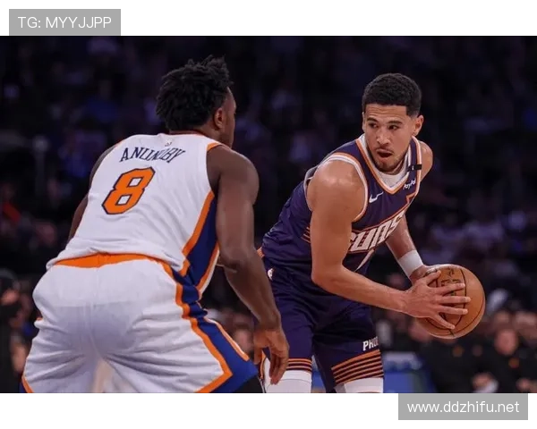 德文·布克豪车不打球都喊累，这休闲日真不像个顶级巨星啊！