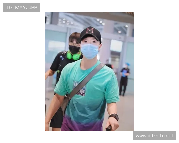 菲利克斯训练完直接去逛奢侈品店，这自律和消费反差谁懂